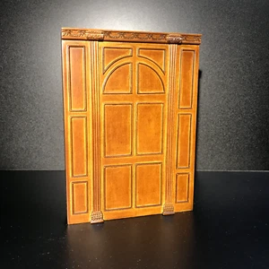 Unidad de panel de pared lisa Victorian MANOR 1:12 casa de muñecas madera en miniatura - Imagen 1 de 10