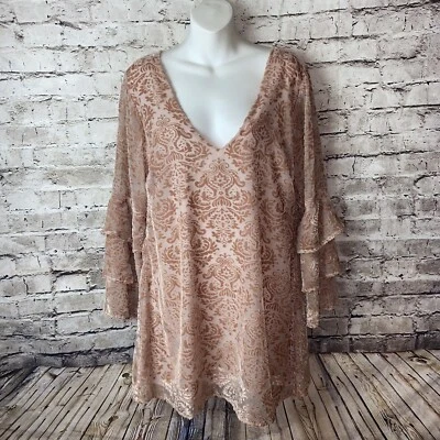 Vestido para mujer Lucy Love brillante medio rosa claro cuarzo terciopelo manga en capas Foto 1 de 4