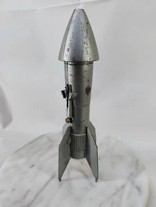 ASTRO MFG vintage. Banca in metallo per nave razzo. CREAZIONE BERZAC. Funzionante - Foto 1 di 11