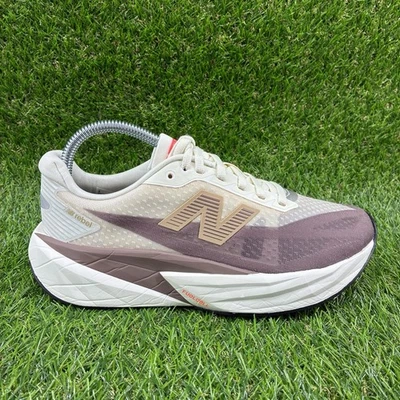 Zapatos New Balance FuelCell Rebel V5 para mujer talla 8 Angora Earth Shadow Sea Salt Foto 1 de 4