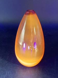 Cadmium Glas Vase; UV Aktiv Orangenrot Leuchtend; D7.5/1.5cm, H14cm - Bild 1 von 6