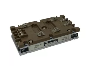 Vicor VI-220-IY/B1 36vdc In 5vdc Out DC/DC Converter Sawafuji 2247-1000 - Picture 1 of 3