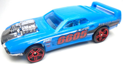 HOT WHEELS ACCELERACERS METAL MANIACS ~Rivited With 3 GAME CARDS