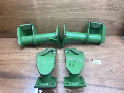 NOS JOHN DEERE #80 LOADER MOUNTS FOR 70 SERIES AW26096 AW26097 AW25928 AW25929  - Image 1 of 4
