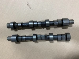 Porsche Camshaft -- Right and Left from a 911 Turbo (930) Year 1988 - Bild 1 von 4