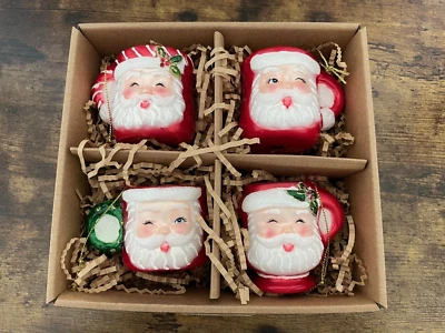 4 adornos de taza de Papá Noel de vidrio soplado, cada uno diferente, en caja, Raz Imports Nuevo en caja Foto 1 de 4