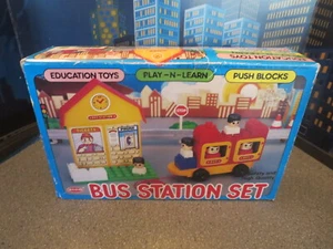 ATCO BUS STATION SET EDUCATIONAL BIULDING SET 1986 WITH INSTRUCTION - Picture 1 of 8