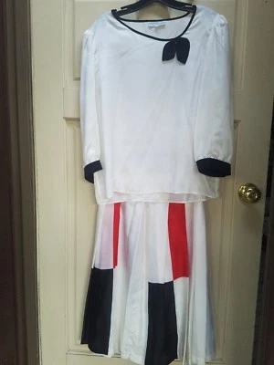 Vintage Silk Blend Red Black & White Skirt Suit Made in Italy New without Tag - Image 1 of 4