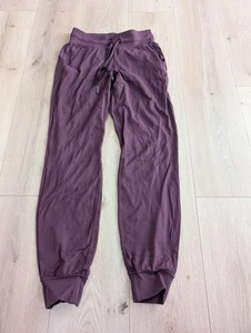Lululemon Ready to Rulu 29” Joggers in Garnet Size 4 - Picture 1 of 6