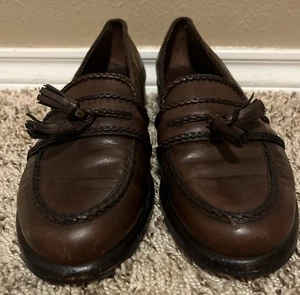 Mocassini classici Cole Haan pelle marrone nappa scarpe donna taglia 10 B vintage - Foto 1 di 10