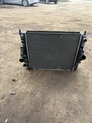 13-15 MONTAJE REFRIGERACIÓN VENTILADOR CONDENSADOR RADIADOR JAGUAR XF 2.0L Foto 1 de 4