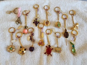 Vintage Lot Of 14 Glass Plastic Novelty Keychains For Repair / Jewelry Repurpose - Bild 1 von 14