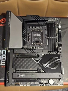 ASUS ROG MAXIMUS Z690 HERO - Intel 1700 - Motherboard - Afbeelding 1 van 6