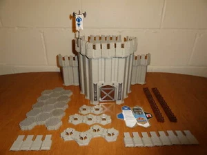 Heroscape - Fortress of the Archkyrie - Castle Wall and Tower Expansion Set - Picture 1 of 4
