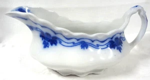 VHTF W. H. Grindley THE HOFBURG flow blue MASTER GRAVY BOAT - TOP COND. - RARE! - Picture 1 of 12