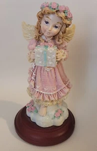 Vintage House of Lloyd Angel 6" Figurine Carrying Gift ~1996 ~ Read Description - Picture 1 of 6