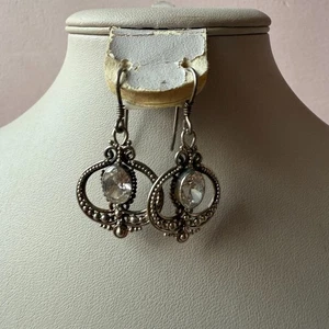 ORECCHINI ELEGANTI VINTAGE CRISTALLO GOCCIA PENDENTI TONO ARGENTO METALLO - Foto 1 di 22