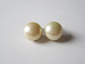 Pendientes Christian Dior pendientes vintage perlas artificiales crema 4,0 g/Ø 1,2 cm - Imagen 1 de 4