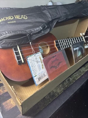 Diamond Head DU-150 Soprano Ukulele Natural Brown with Black Carry Bag And Box - Image 1 of 4