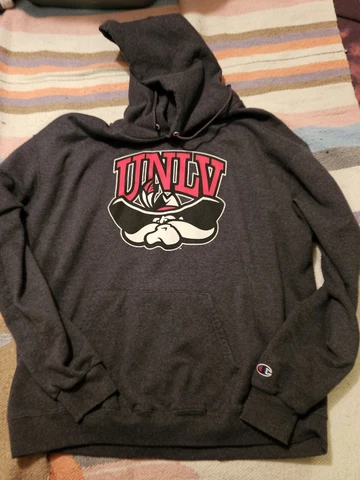 Vintage Champion UNLV Rebels Red Hoodie Sweatshirt Men's Size XL Cover
