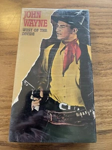 West Of The Divide (VHS, 1934) John Wayne, Gabby Hayes - Neu/Versiegelt- - Bild 1 von 2