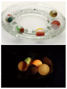 15-16.6mm Vitro Variety Pk Marbles inc: tri-lites, conq, patch, all red MINT UV - Picture 1 of 8