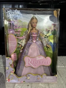 Barbie Mattel 2001 come Raperonzolo con spazzola musicale per capelli/scatola per capelli in crescita danni - Foto 1 di 9