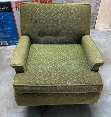Sillón vintage MCM verde friso basculantes y giratorios RARO SOÑADOR Foto 1 de 4
