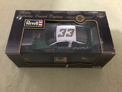1997 Revell Select KEN SCHRADER #33 Skoal Bandit 1/24 Diecast Nascar A - Image 1 of 4