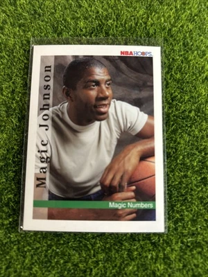 1992-93 NBA Hoops Magic Johnson Magic Numbers # 331 Los Angeles Lakers B17 - Image 1 of 2