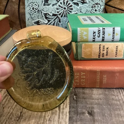 Revista Yankee Amarillo Ámbar Prensado Suncatcher Vidrio Hoja Diseño Raro  Foto 1 de 4