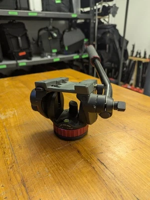 Manfrotto MVH500AH Fluid Video Head with Flat Base - Excellent condition - Image 1 of 4