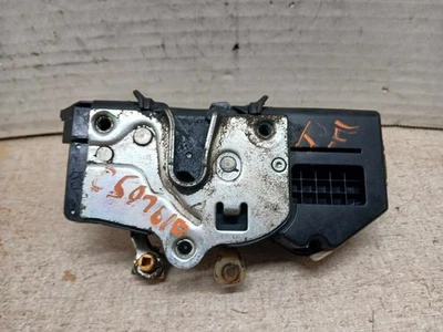 2007-2012 CHEVROLET SILVERADO 1500 Front RH Door Latch W/O Power Locks 25789210 - Image 1 of 4