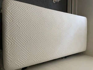 10 inch foam mattress twin xl 80x38x10 bed frame included! - Picture 1 of 4