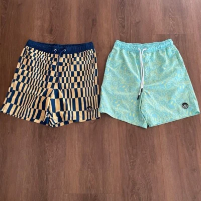 Neff 泳裤 2 件装棋盘笑脸抽绳中号 — 第 1/4 张图片