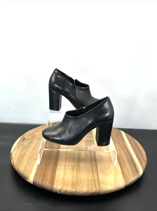 Clarks Women Court Shoes UK Size 4.5 E Black Leather Wide Fit with Side Zip Up - Picture 1 of 11