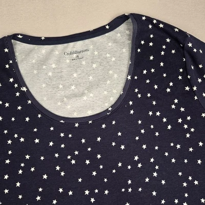 Camiseta de algodón para mujer talla 2X Plus Croft & Barrow azul marino estrellas Foto 1 de 4