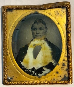 Antique 1850s Ambrotype Photograph Gentleman Galss Portrait Photo in Case - Picture 1 of 6