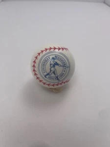 Vintage Louisville Slugger Museum Yo-Yo - Picture 1 of 3