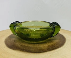 MCM 1950-60s CIGAR ASHTRAY~SWEDISH MODERN MCM~AVOCADO GREEN~CRACKLE GLASS - Imagen 1 de 2