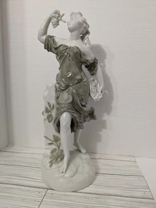 Gibus & Redon Modell von Adolphe Thabard Rebenpflücker Figur von Sadek - Bild 1 von 11