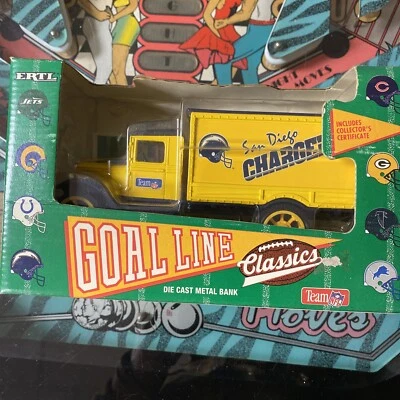1993 ERTL  Replica 1931 Hawkeye Truck Miami San Diego Chargers  Diecast Bank - Изображение 1 из 2