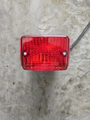 б/у задний тормозной стоп-сигнал Suzuki OEM DRZ400SM DRZ400S DR-Z400 SM S 05-24 - Изображение 1 из 4