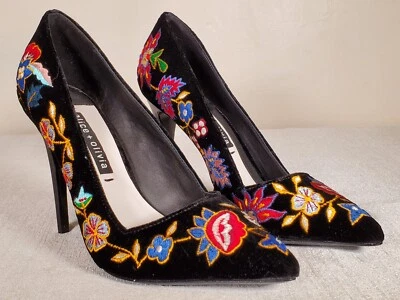 Alice + Olivia Dina Gloria Black Floral Embroidered High Heels Women US 7.5  New - Image 1 of 4