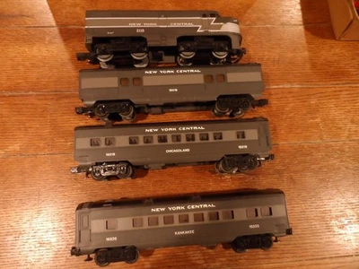 K-LINE/LIONEL O GAUGE ALCO FA DUMMY LOCO & 3 PASSENGER CARS N.Y. CENTRAL - Image 1 of 4