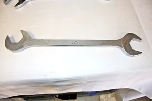 MAC Tools EE. UU. 1-3/4" SAE Cromo Cuatro Vías Extremo Abierto Ángulo Cabeza Llave - Modelo DA56 - Imagen 1 de 2