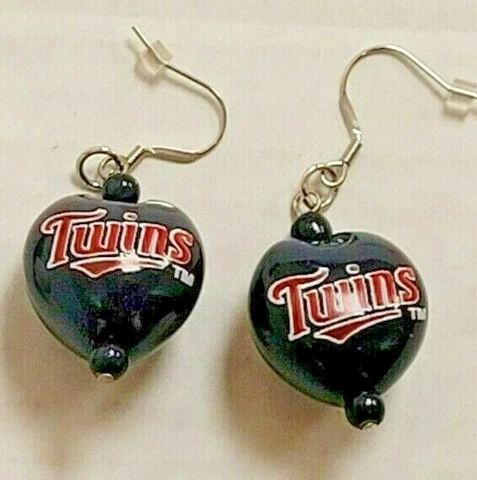 MLB Minnesota Twins Go Nuts Kukui Nut Earrings, New Cover