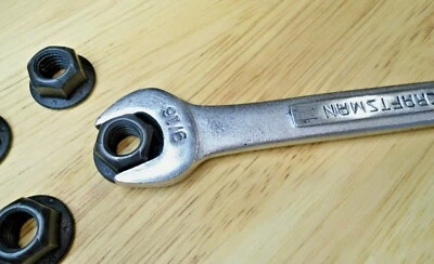 (GRAU 8) 8 NOVAS PORCAS DE FLANGE DE TREM DE FORÇA! PARA VEÍCULOS OLD SCHOOL/CLÁSSICOS - Imagem 1 de 4