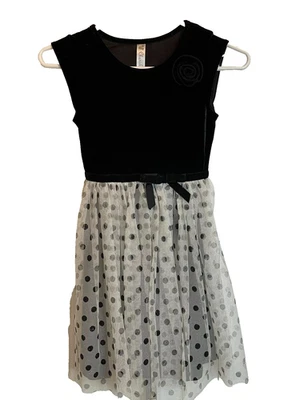 Vestido Cherokee negro/terciopelo y blanco sin mangas a lunares para niña talla 7/8 Foto 1 de 4
