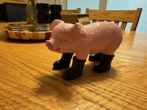 Pig in Rain Boots  Resin Outdoor Garden Statue Yard Decor Cute Accent  - Picture 1 of 6